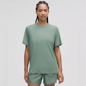 Lululemon Jersey Training Short-Sleeve Shirt size 6